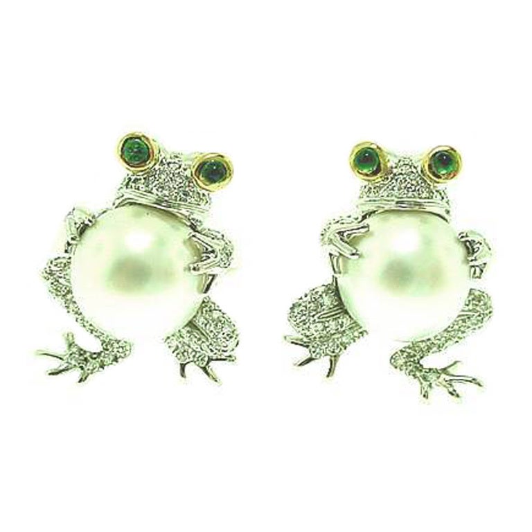TIFFANY & CO. Pearl Diamond Platinum Frog Earrings