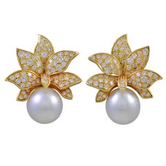 Diamond and South Sea Pearl Earrings Alberto e Lina (Federico)