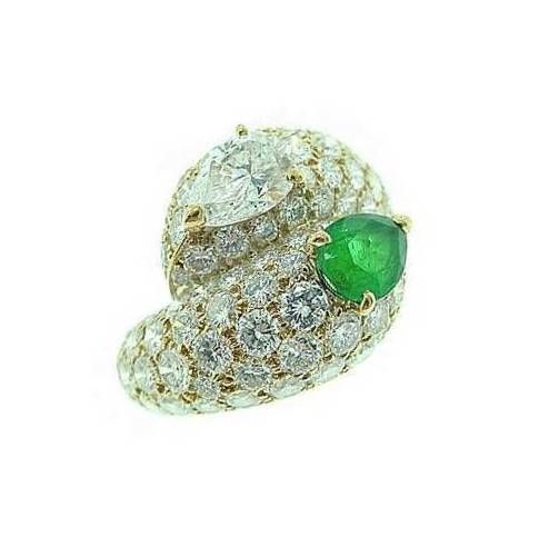 Cartier Emerald Diamond  Crossover  Ring In Excellent Condition In Teaneck, NJ