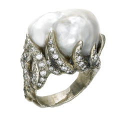 Sorab 
Roshi Baroque South Sea Pearl Ring with Diamonds.