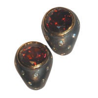 SORAB 
ROSHI Huggie Earrings