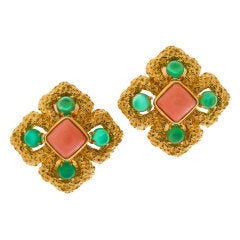 VAN CLEEF & ARPELS Cabochon Coral and Emerald Earrings