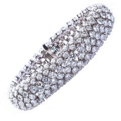 Classic Bombé Style Diamond Bracelet