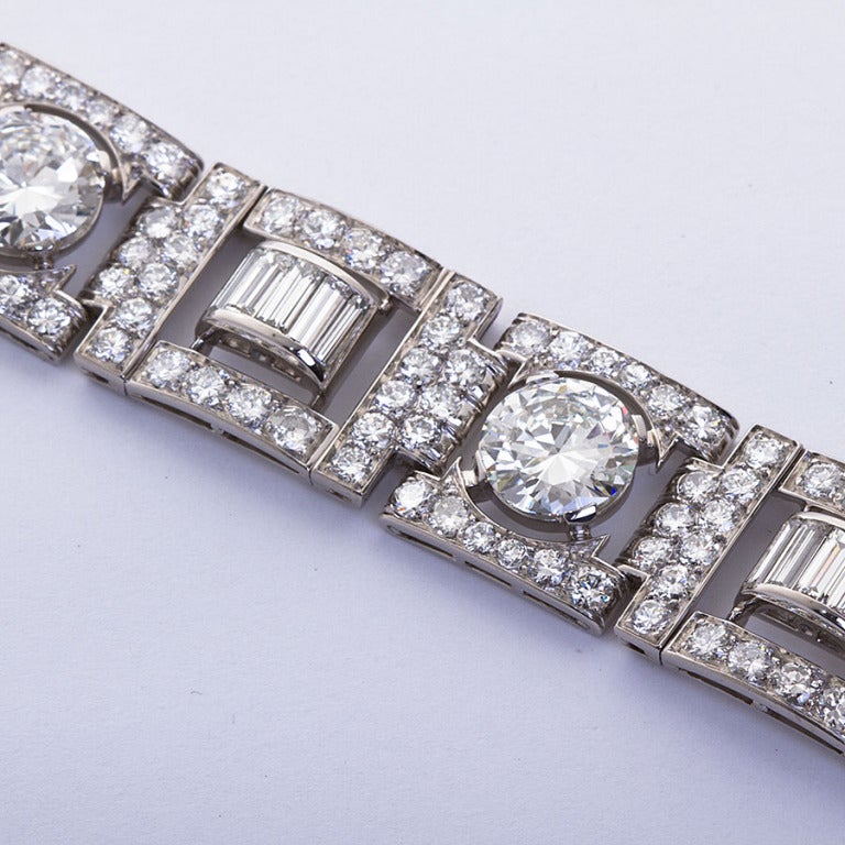 Art Deco Diamond Platinum Bracelet In Excellent Condition In Lakewood, NJ