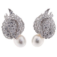 DAVID WEBB Diamond and platinum earrings with Pearl Drops