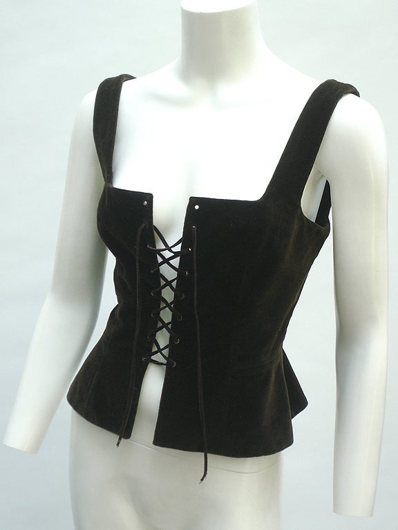 A Few Details Include- FANTASTIC LACE UP CORSET FROM PRADA - SUPER SEXY...GORGEOUS RICH AND CHOCOLATE LIKE BROWN COLOR...COTTON VELVET ....SUEDE LACES FOR CLOSURE- BEAUTIFULLY LINED...

SIZE ITALIAN 42 on label but fits like USA SIZE 3/4
BUST 32