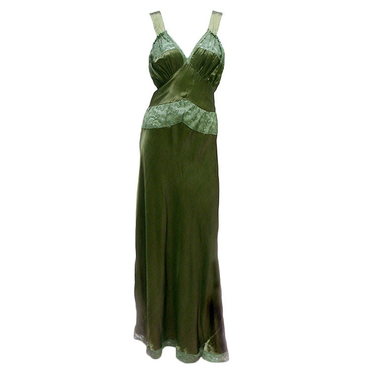 40S MISS NEW YORKER CAMO GREEN SEXY BIAS CUT SATIN SLIP For Sale