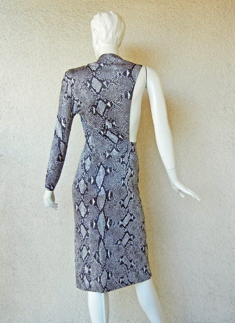 Gucci by Tom Ford High Style Einarm-Bandit-Kleid mit Python-Druck  Die neue Konsole ist eingebaut! im Angebot 2