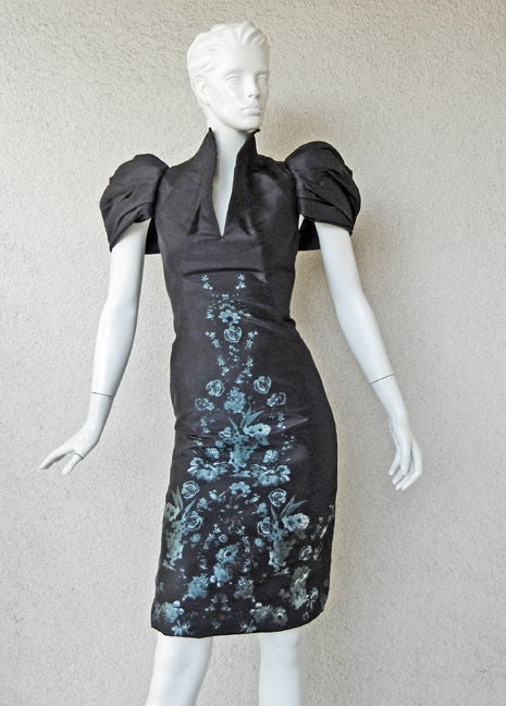 Black Alexander McQueen 2009 Structural Form Fitting Floral Print Dress For Sale