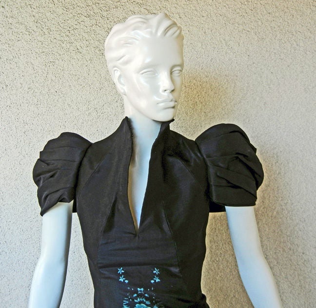 Women's Alexander McQueen 2009 Structural Form Fitting Floral Print Dress