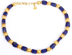 Beautiful Yellow Gold and Lapis Necklace