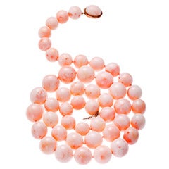 Stunning Vintage Pink Coral Bead Necklace