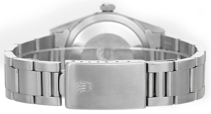 Collectible vintage Rolex stainless steel Explorer I wristwatch, Ref. 1016, with hack feature and automatic movement. Stainless steel case with smooth bezel (36mm diameter). Black dial with Arabic numerals and stick markers. Stainless steel Oyster