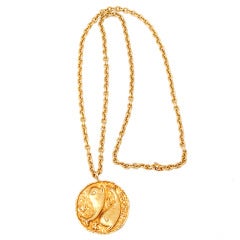 Vintage Artistic Pisces Zodiac Diamond Gold Necklace