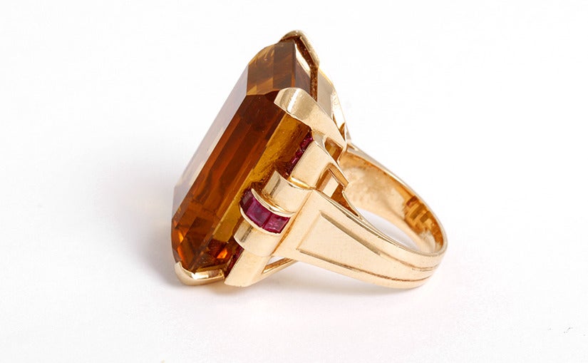 Beautiful Rose Gold Citrine Ring with Ruby Accents In Good Condition In Dallas, TX