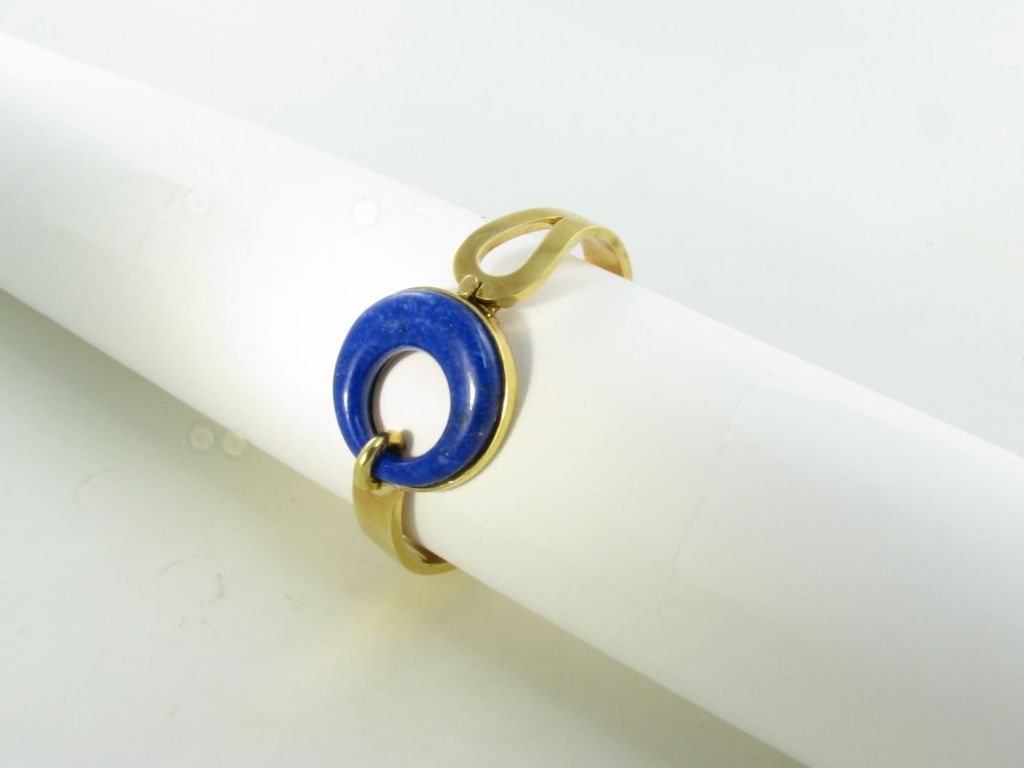 PUIG DORIA Chic Lapis Lazuli and Gold Bracelet.