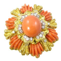 WANDER Fabulous Yellow Gold Coral and Diamond Brooch/ Pendant