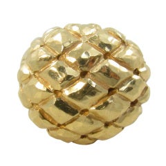 DAVID WEBB Gold Dome Shaped Ring in a Trellis Pattern.