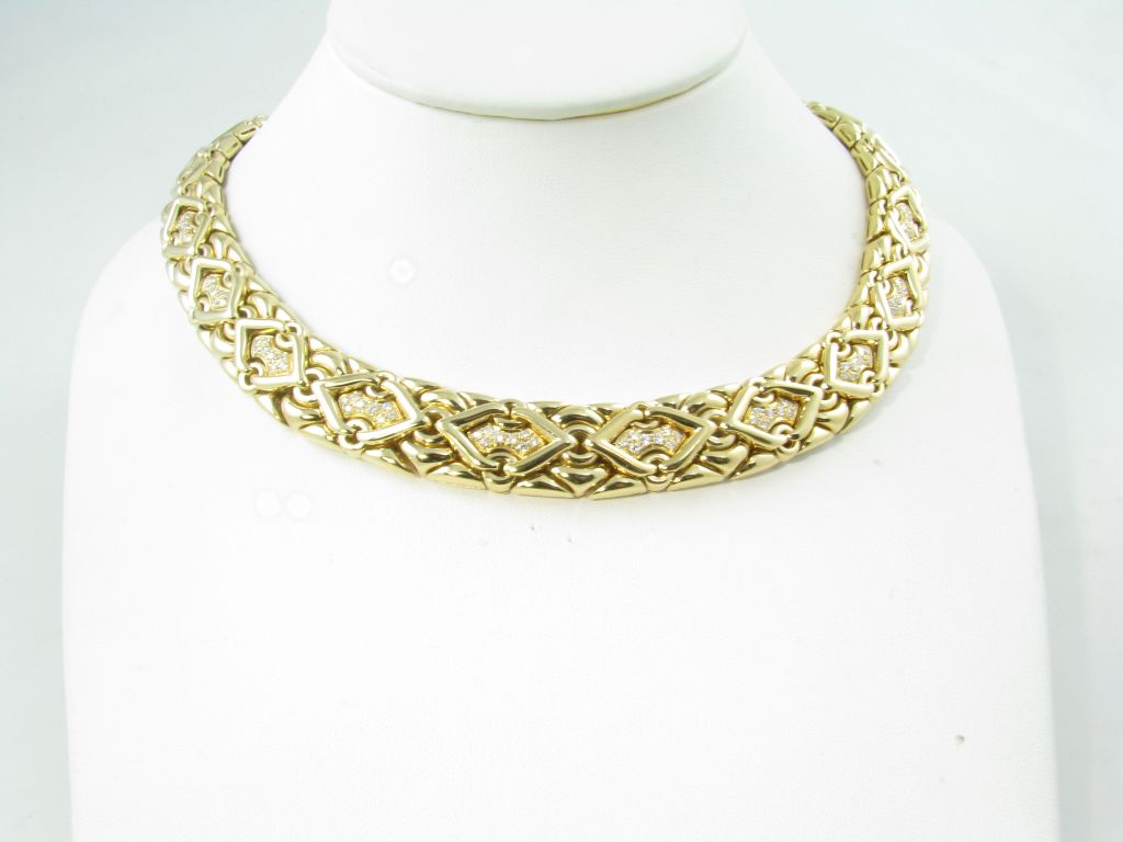 BULGARI Chic Gold and Diamond Necklace 