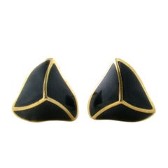 ANGELA CUMMINGS Black Jade and Gold Pyramid Shaped Earrings.