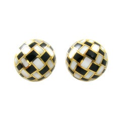TIFFANY & CO. Mother of Pearl Black Jade Gold Inlay Dome Shaped Earrings