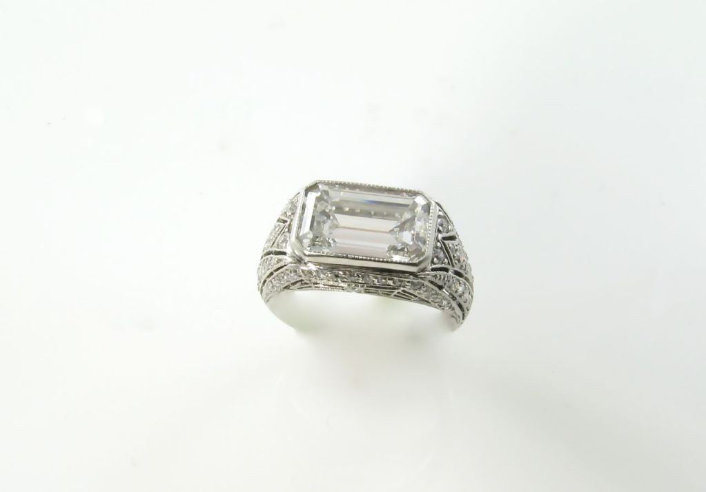 A Gorgeous  Art Deco Diamond Platinum Engagement  Ring  at 