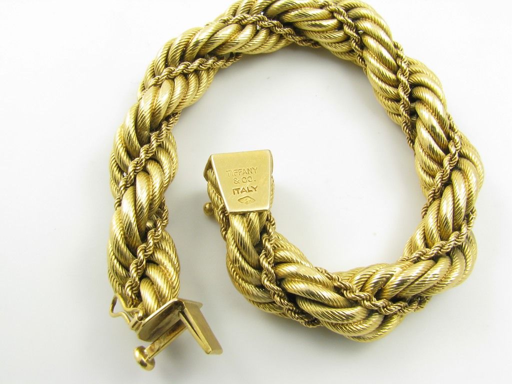 Women's TIFFANY classic 18 karat yellow gold twisted rope bracelet.