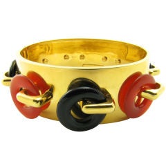 CIPULLO unique gold, onyx & carnelian bangle bracelet.