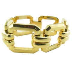 TIFFANY & CO. classic  yellow gold square link bracelet.