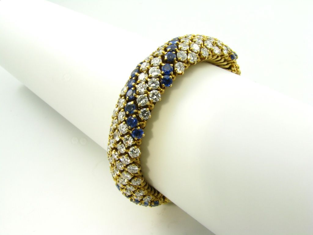 Women's A chic gold, sapphire and diamond 