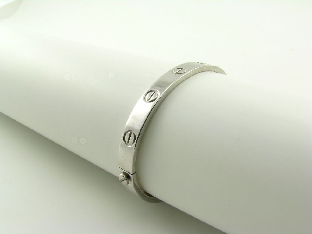 CARTIER stylish 18 karat white gold LOVE bracelet. 2