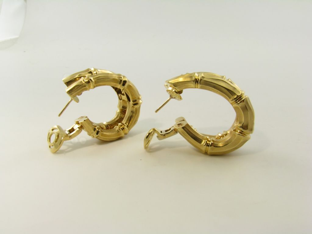 CARTIER chic "bamboo" style gold hoop earrings.