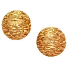 KUTCHINSKY Textured Gold Button Earclips