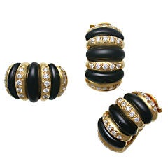 VAN CLEEF & ARPELS Gold, Black Onyx & Diamond Suite