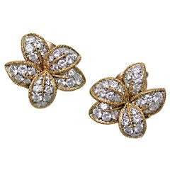 VAN CLEEF & ARPELS Gold & Diamond Floral Earclips