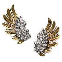 McTEIGUE Gold 
Diamond Wing Earclips