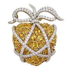 Vintage VERDURA Yellow Sapphire Diamond "Wrapped Heart" Brooch