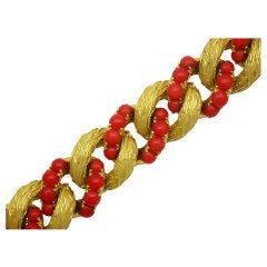 Italian 1960s Gold 
Coral Link Bracelet