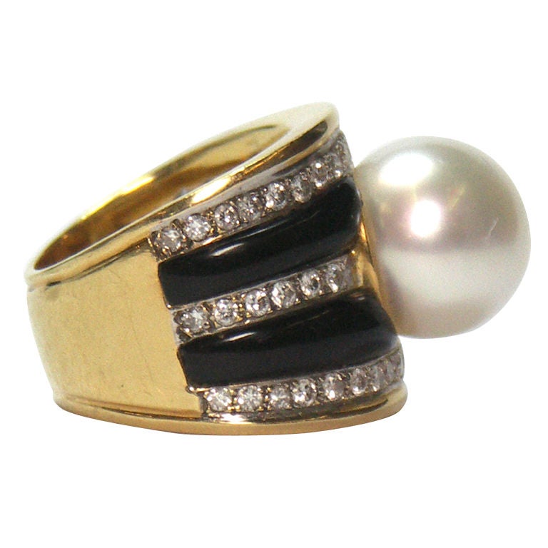 Onyx Pearl Diamond Gold Ring