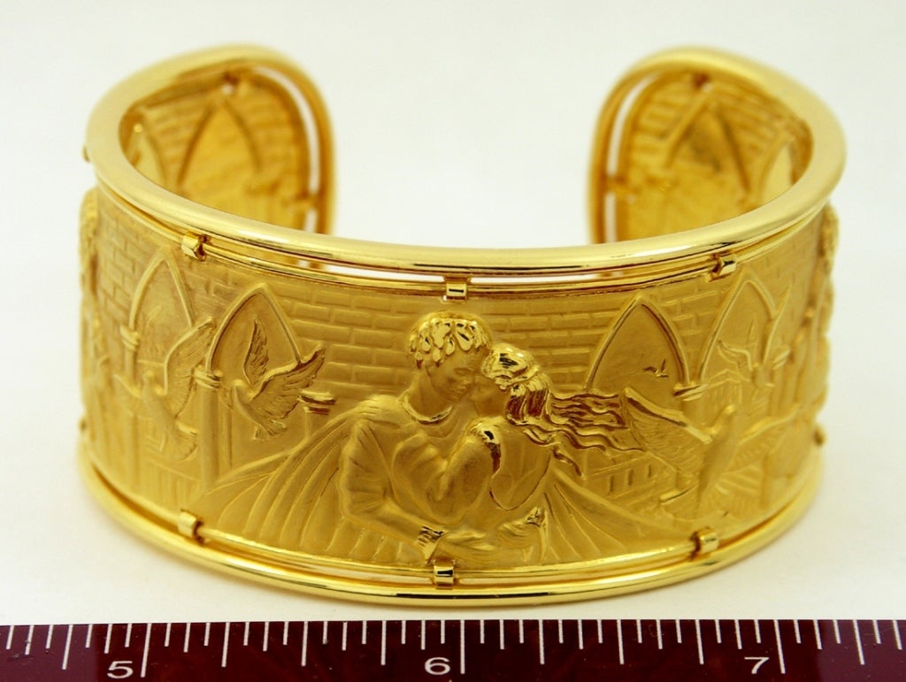 Carrera Y Carrera Romeo and Juliet themed Bracelet In Excellent Condition In Palm Beach, FL