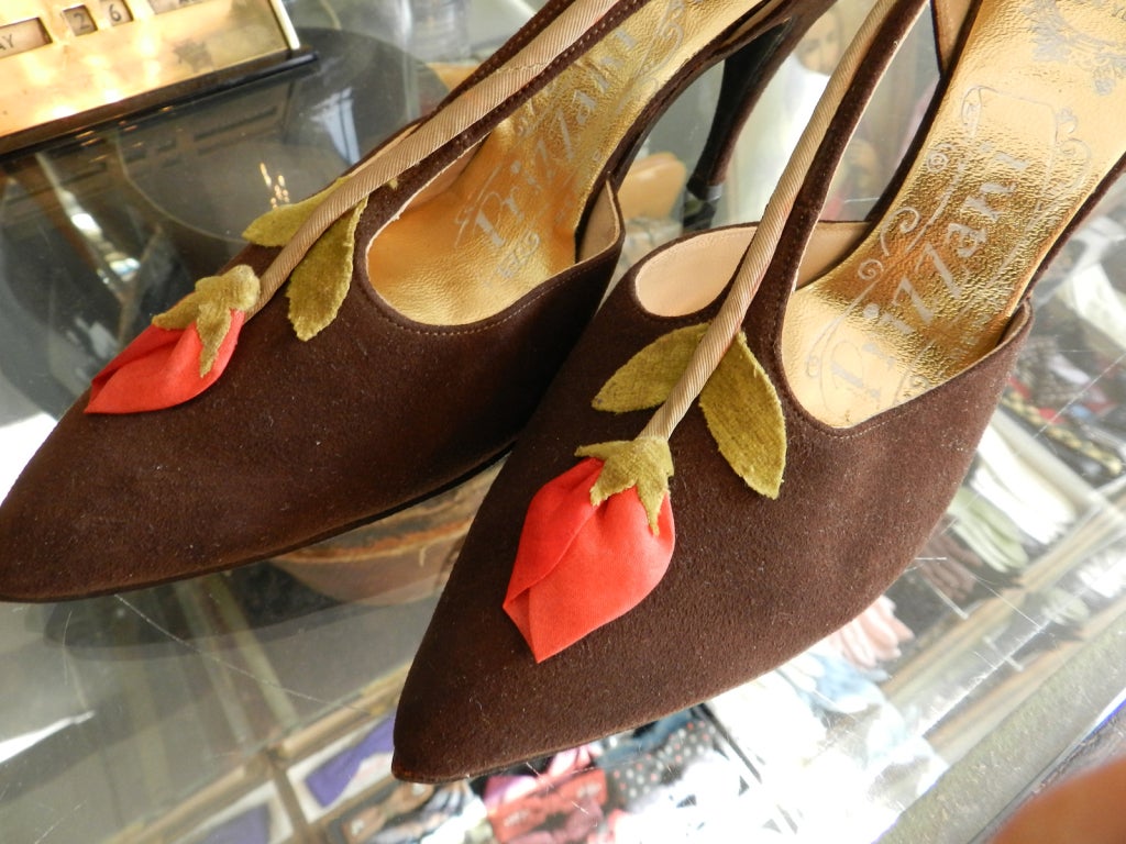 1950's Brown Suede Shoes with Rosebuds 2
