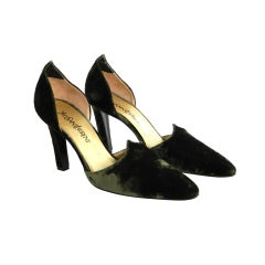 Vintage Yves Saint laurent Shoes worn by Shalom Harlow on runway