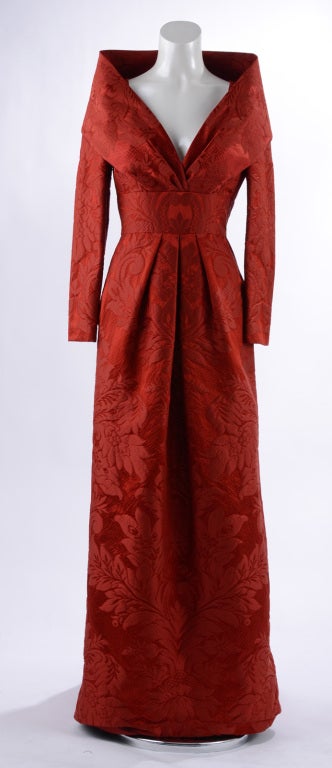 Oscar de la Renta red silk brocade gown. Dramatic stand-up collar and train at back.  Tagged size 6.