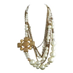 Chanel 07A Gripoix pearl necklace