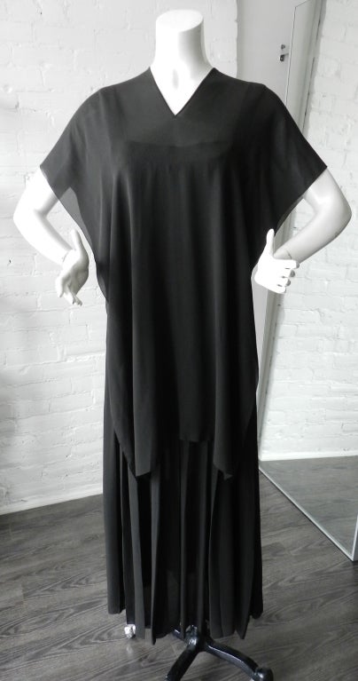 Chanel 1989/1990 Vintage Black Silk Dress & Shawl In Excellent Condition In Toronto, ON