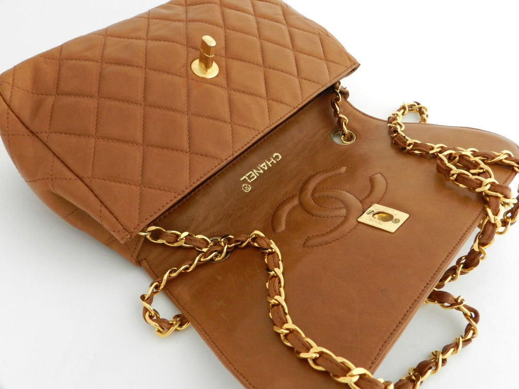 Chanel Classic Vintage Cross Body bag purse - Cognac 2