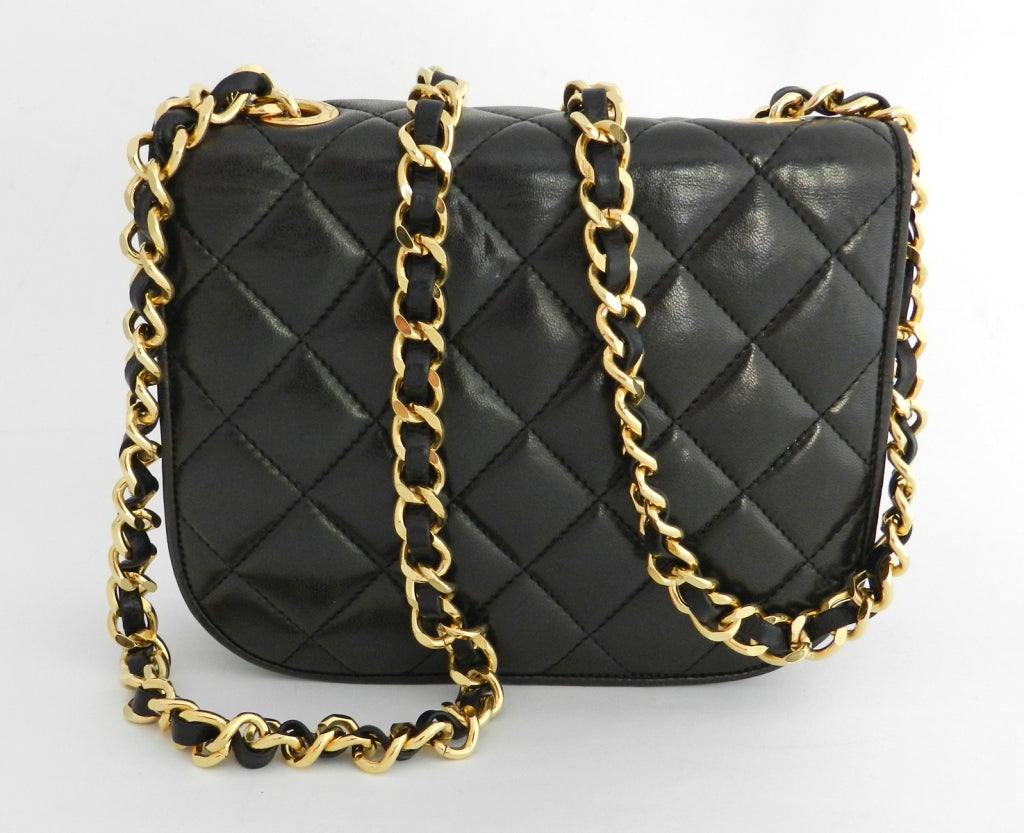 Chanel Classic Vintage Cross body bag purse 1