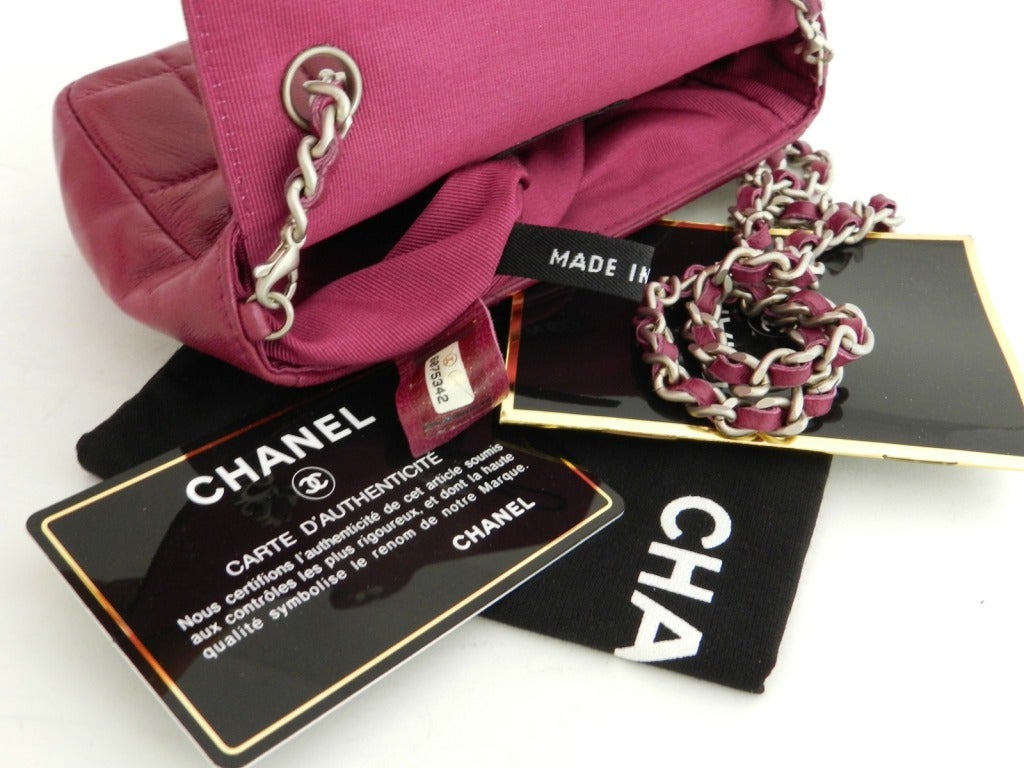 Women's Chanel Raspberry Wallet on Chain