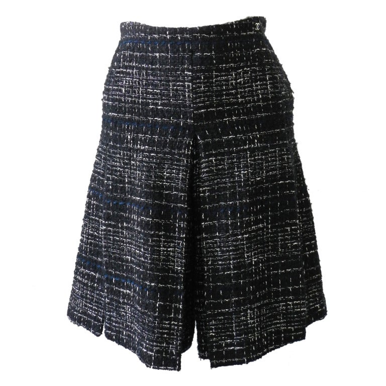 Chanel Black Tweed Skorts - Skirt / Shorts