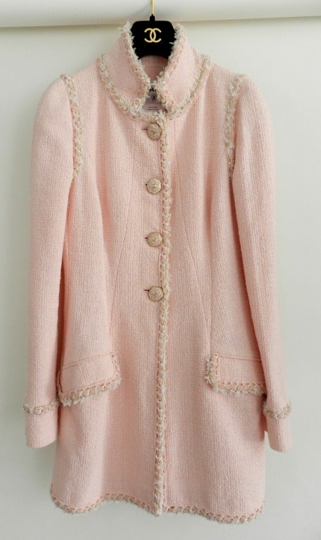 Chanel Resort 2012 Runway Pink Jacket - 38 In Excellent Condition In Toronto, ON